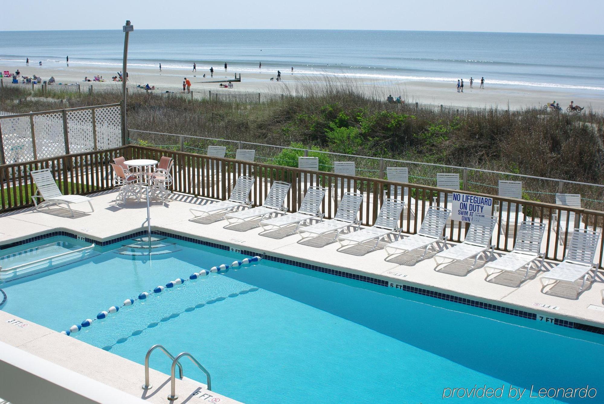 Castaway Beach Inn & Swim Up Bar 노스 미를 비치 외부 사진