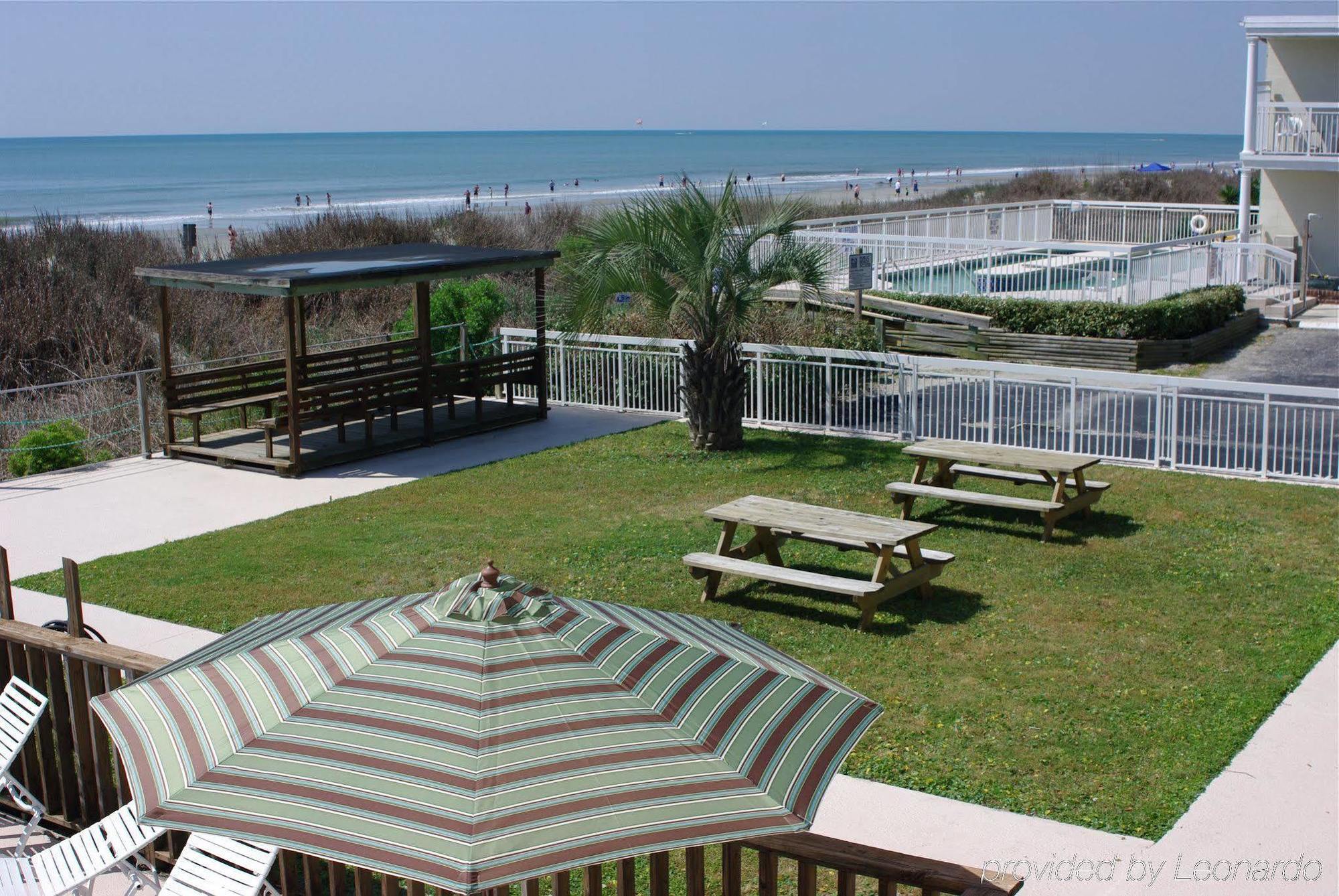 Castaway Beach Inn & Swim Up Bar 노스 미를 비치 레스토랑 사진