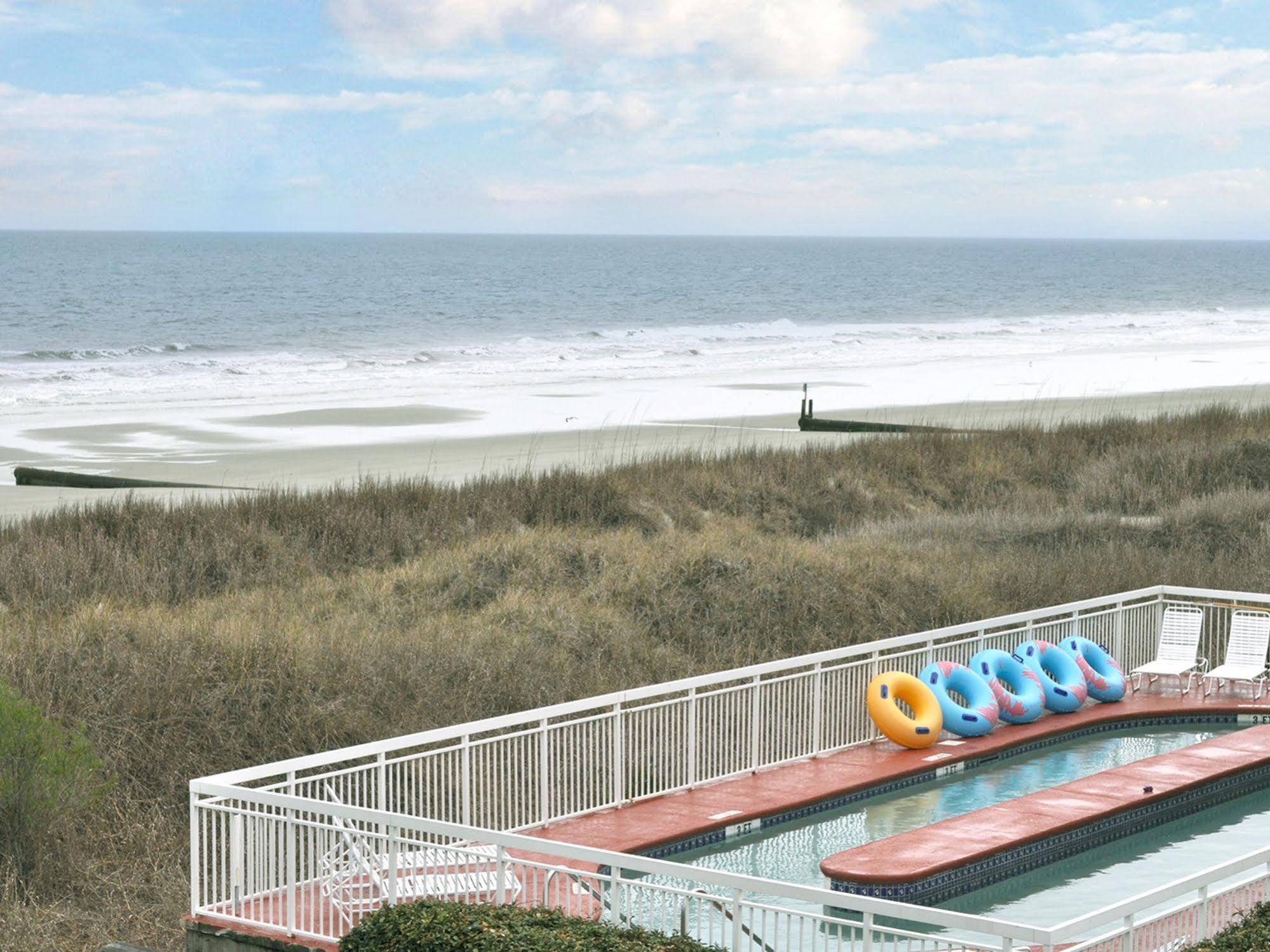 Castaway Beach Inn & Swim Up Bar 노스 미를 비치 외부 사진